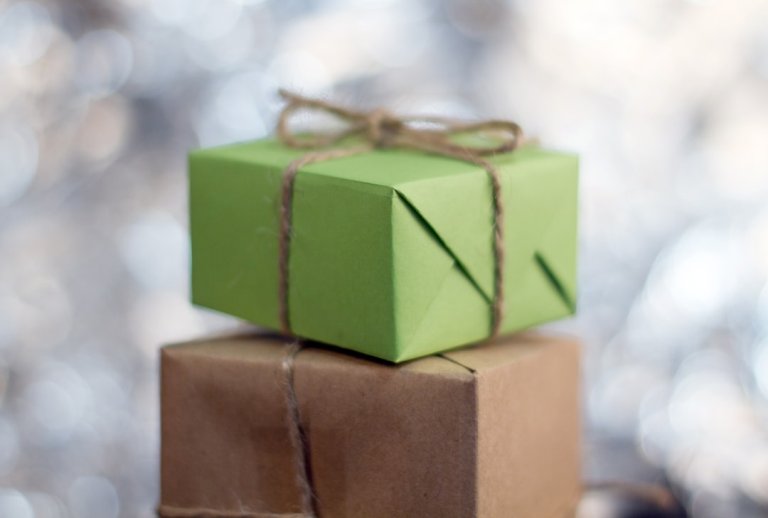 Gift tags and wraps – holiday batch